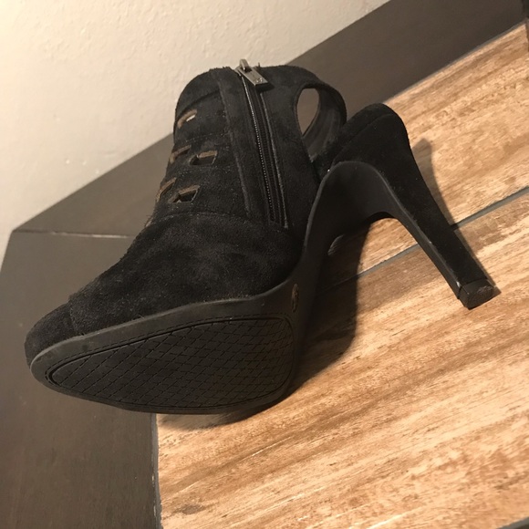 LIKE NEW ***Jessica Simpson black platform heels - Picture 3 of 7